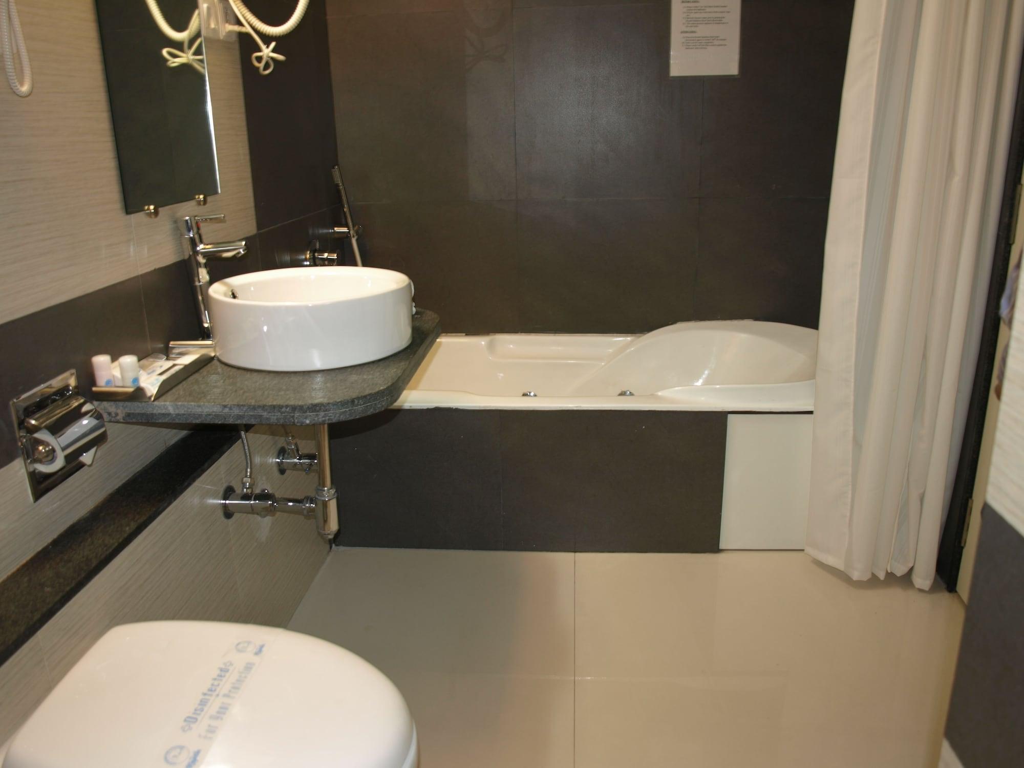 Kapila Business Hotel Pune Exterior photo