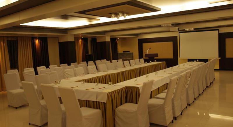Kapila Business Hotel Pune Exterior photo