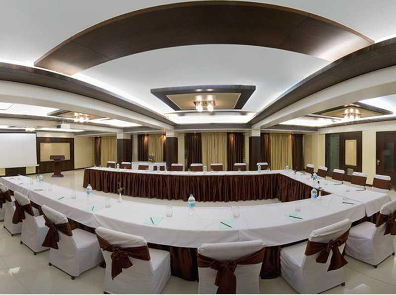 Kapila Business Hotel Pune Exterior photo