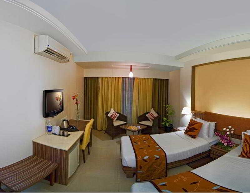 Kapila Business Hotel Pune Exterior photo